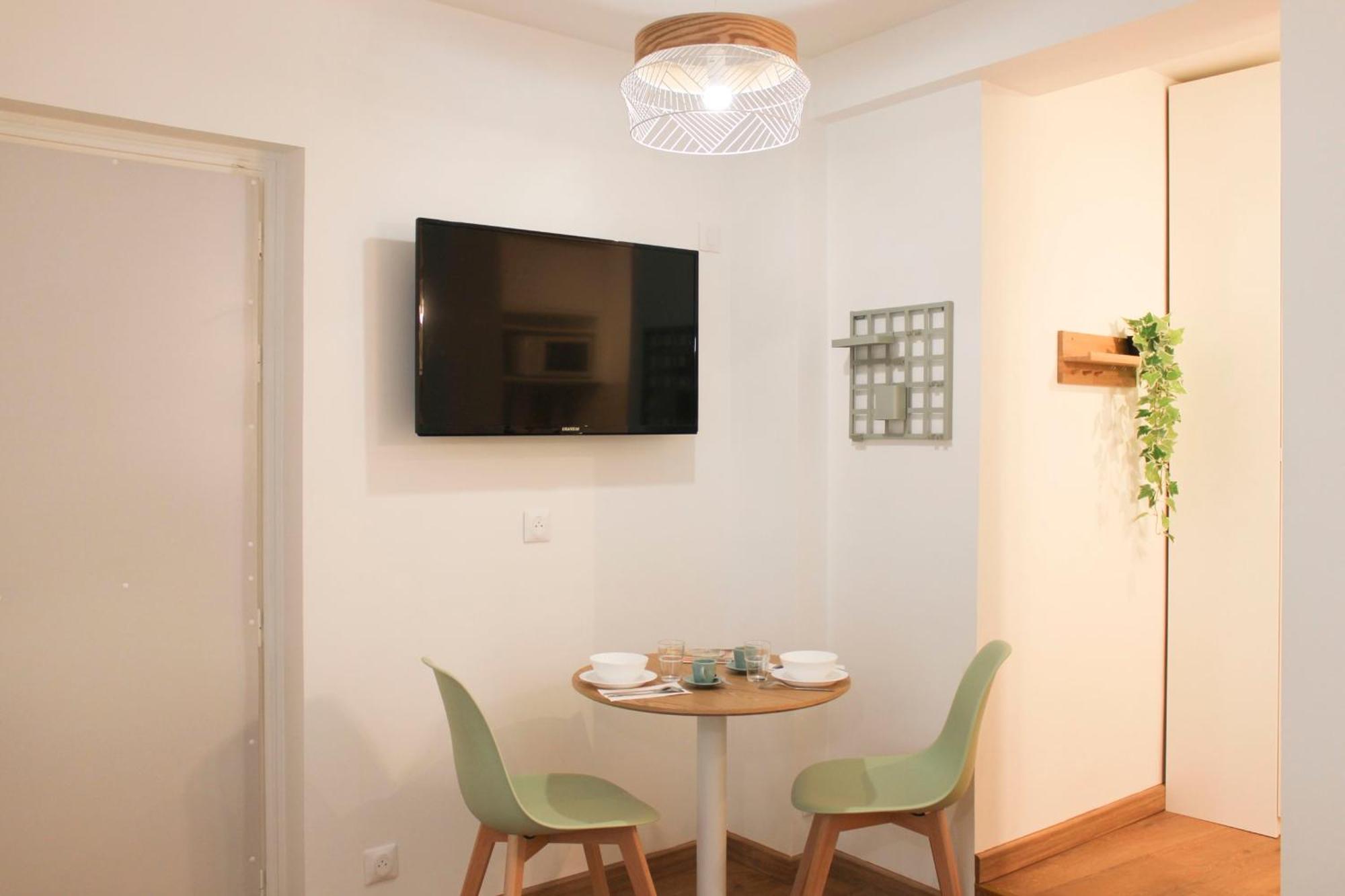 Apartment Charming For 2 In The Heart Of *