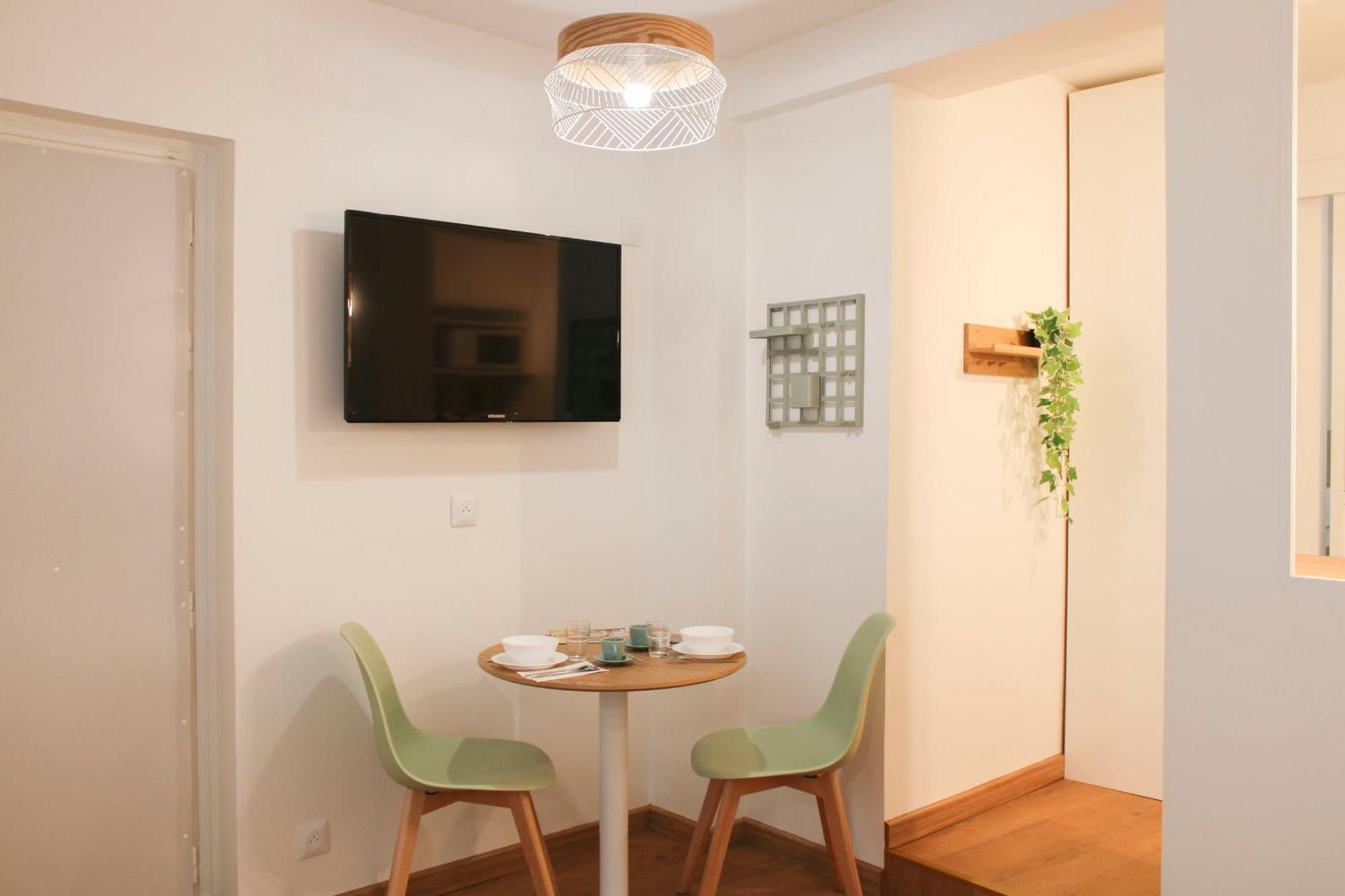 Charming For 2 In The Heart Of Paris