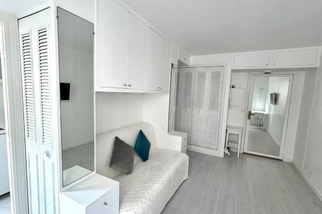Apartment Le Longchamp 16 Eme, New And Perfectly Located Paris