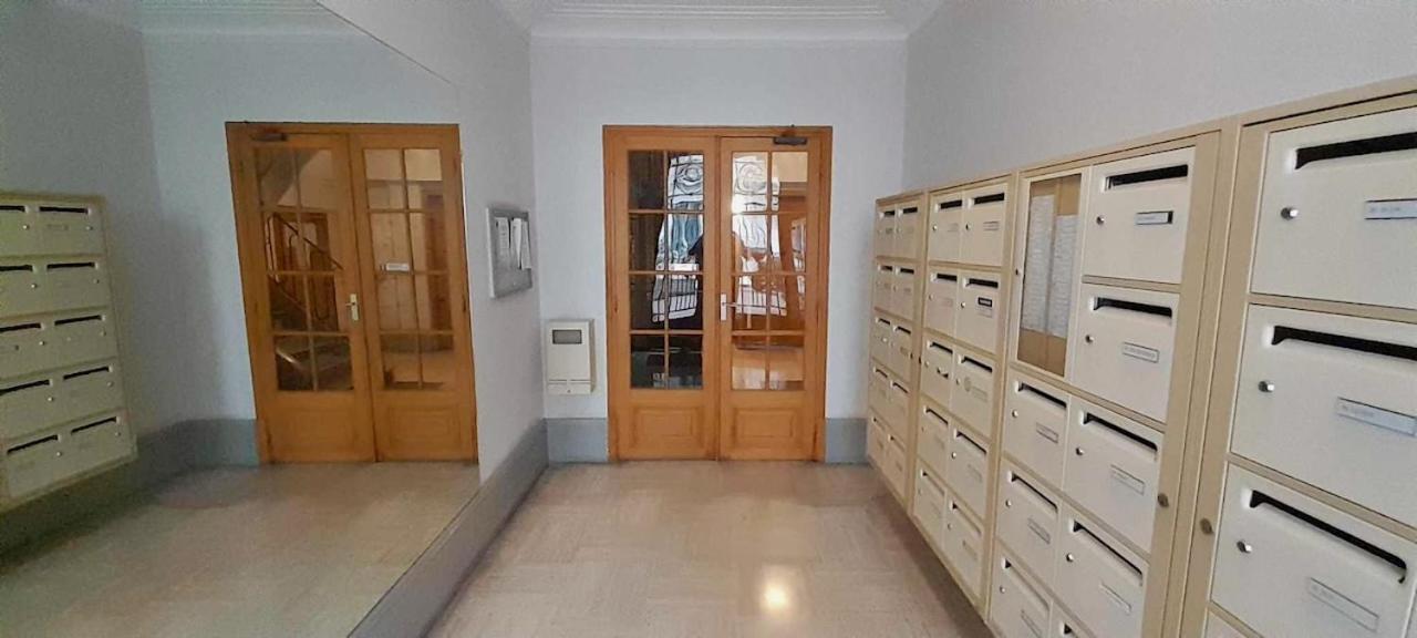 Apartment Avec Balcon Dans Calme Avec Gardien -