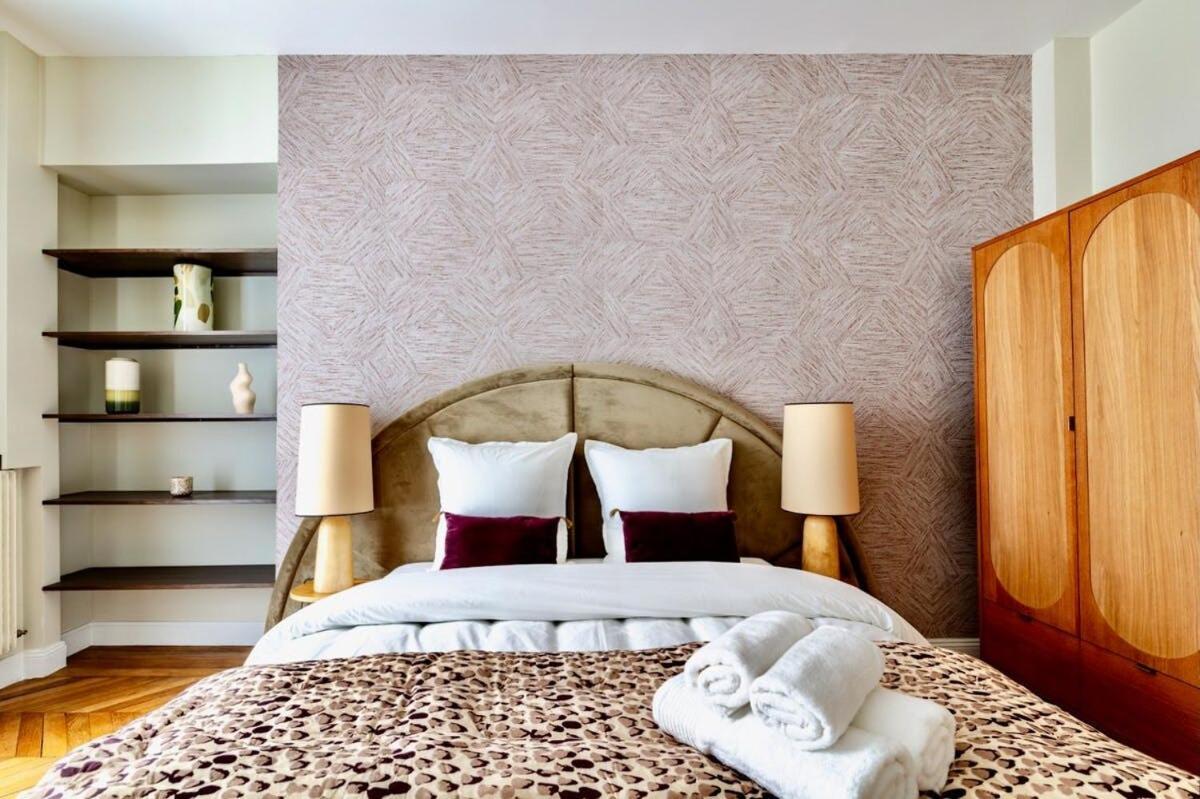 Apartment 8 - Opera - Rue Constantinople - Duplex 8 Pieces