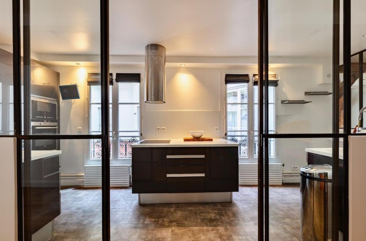 8 - Opera - Rue Constantinople - Duplex 8 Pieces * Paris