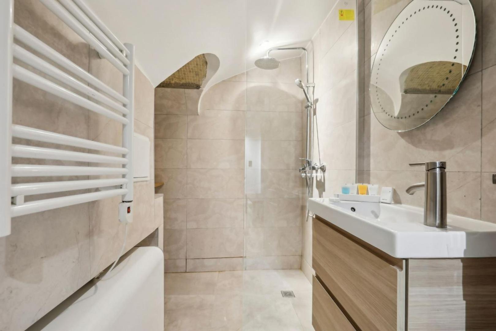 Bluestay 226 - Paris