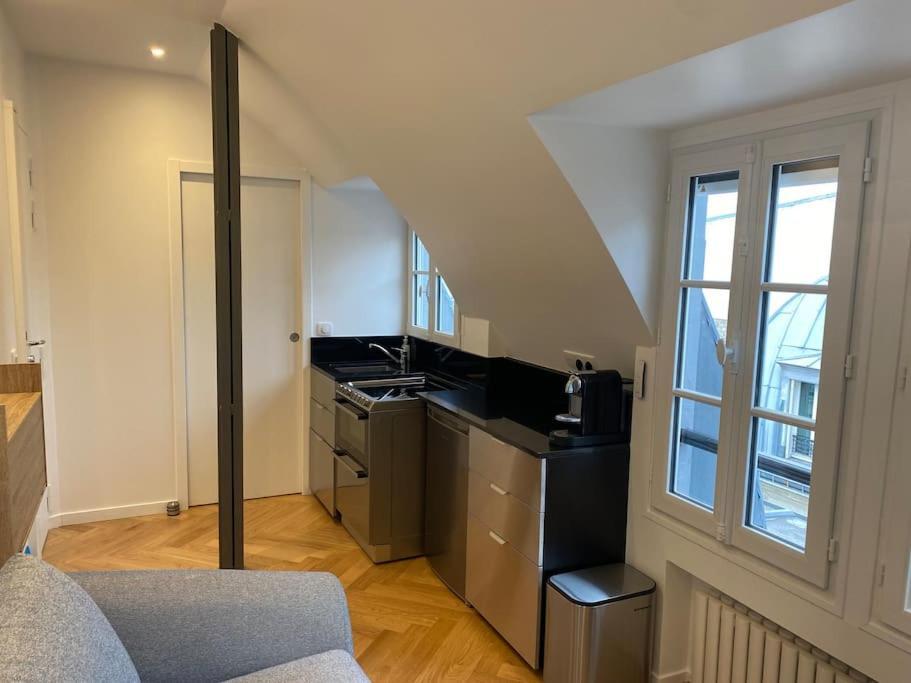 Apartment Parisien Avec Vue, Au Coeur Du 7e Arrondissement *