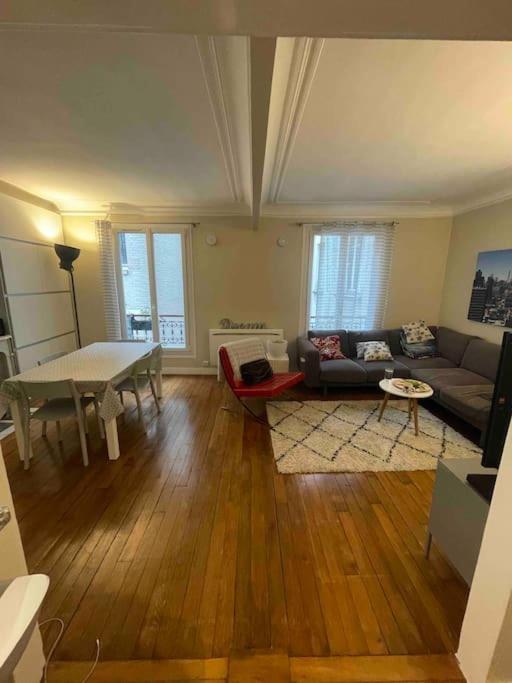 Apartment Spacious And Convenient 2 Bedroom Flat In Centre Paris