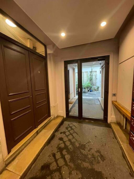 Spacious And Convenient 2 Bedroom Flat In Centre