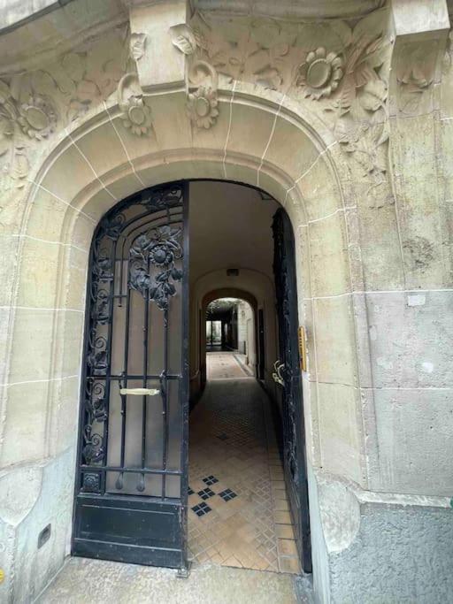Spacious And Convenient 2 Bedroom Flat In Centre Apartment