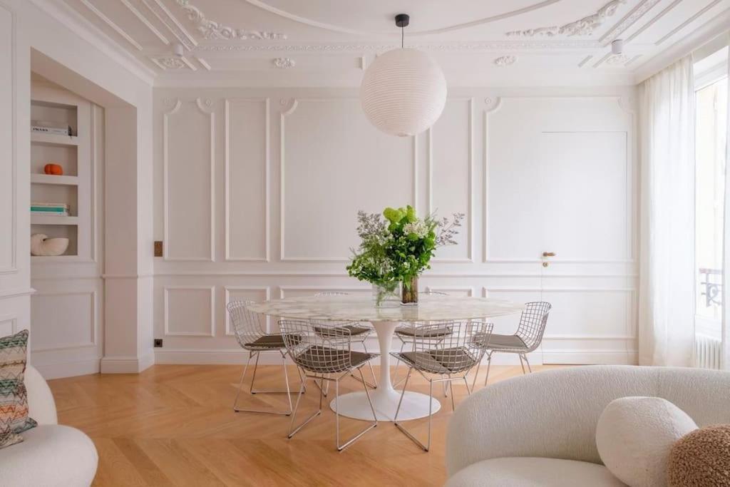 Haussmannien Luxe - 2 Chambres, Champs-elysees * Paris