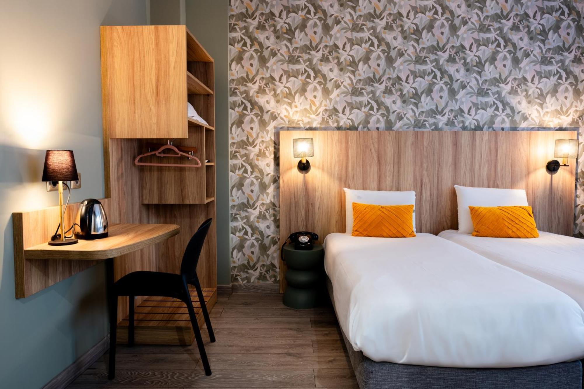 Kyriad 10 - Canal Saint Martin - Republique Hotel Paris