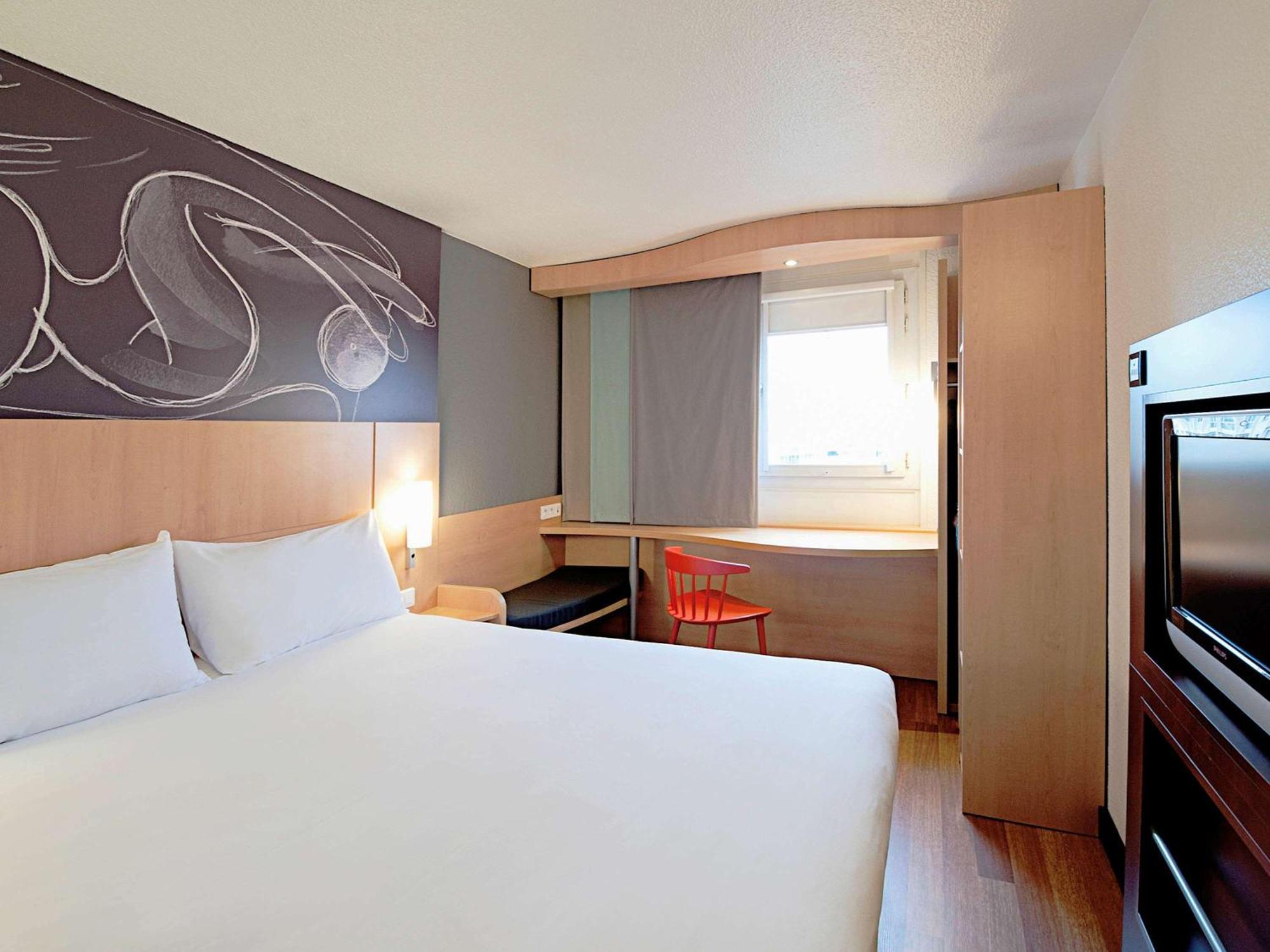 Ibis Montmartre 18ème Hotel Paris