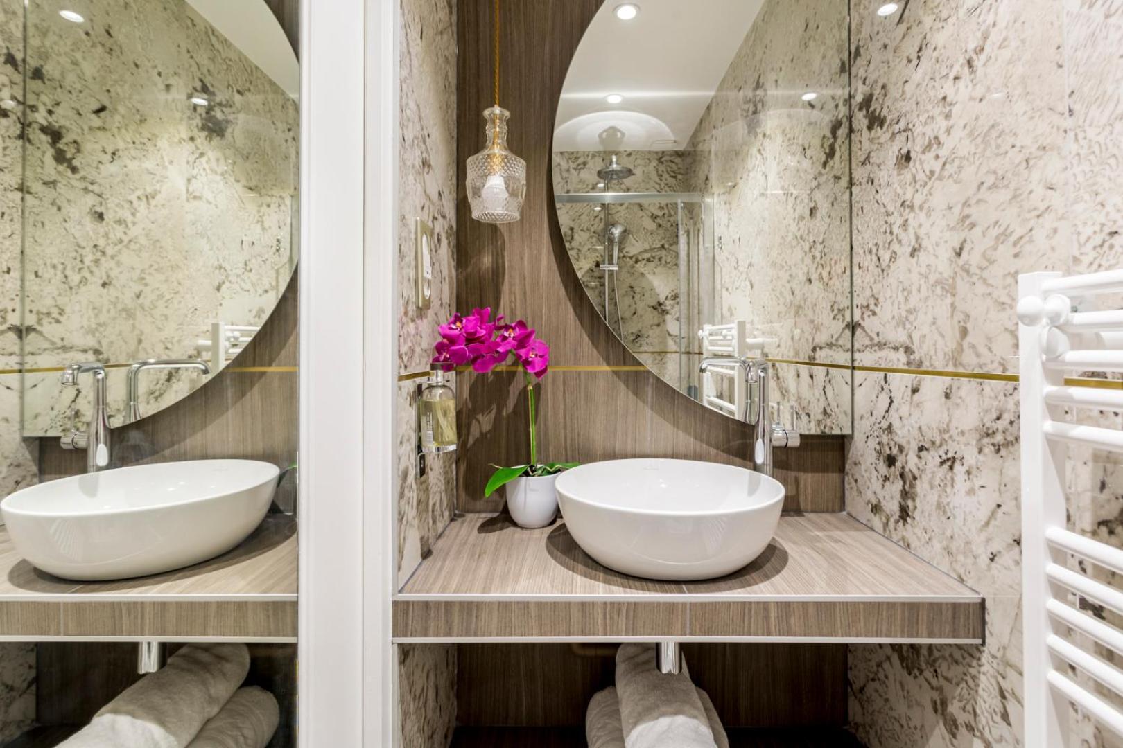 Merveil - Luxury - Notre Dame - Monge Apartment