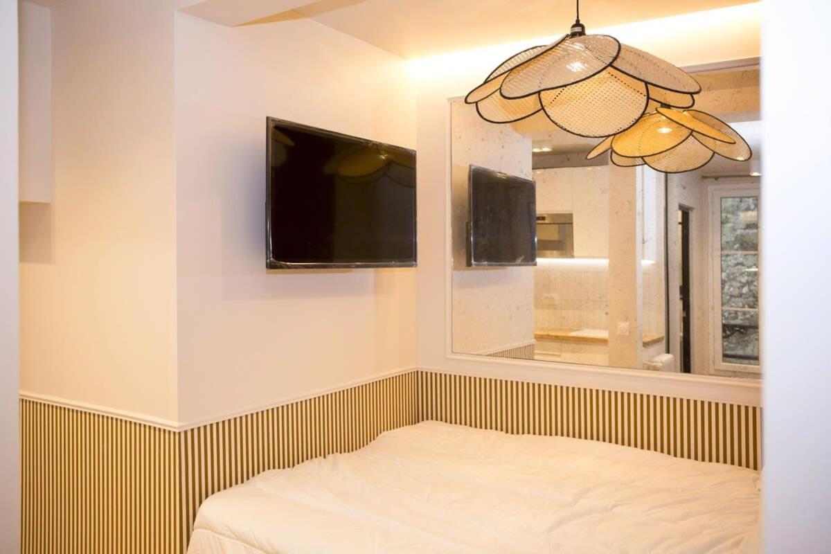 Fonctionnel Et Moderne Place Clichy - 2p - Flat-guest Apartamento Paris