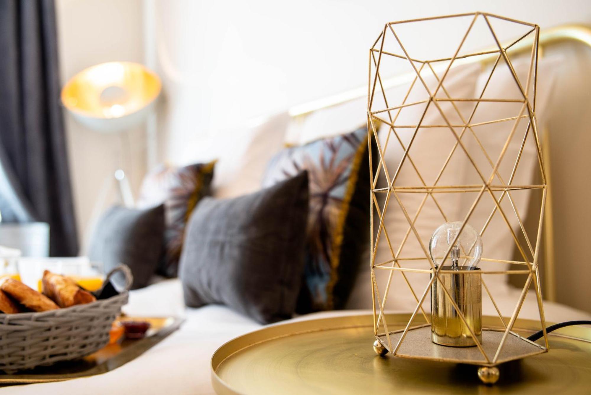 The Charming Rue Cler Apartment
