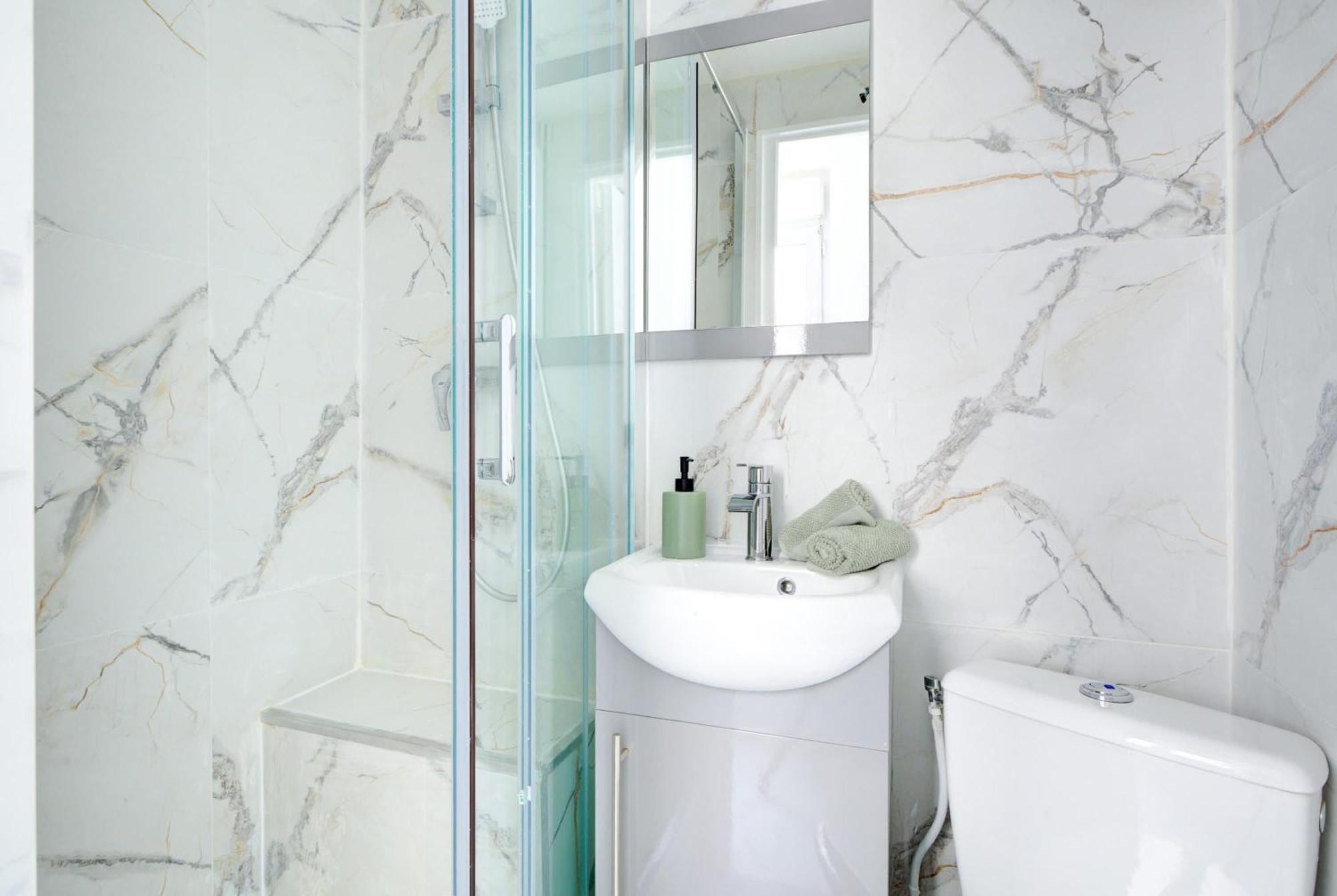 Apartment Notre Dame & Seine - Latin Quarter - 1br - Cityapartmentstay Paris