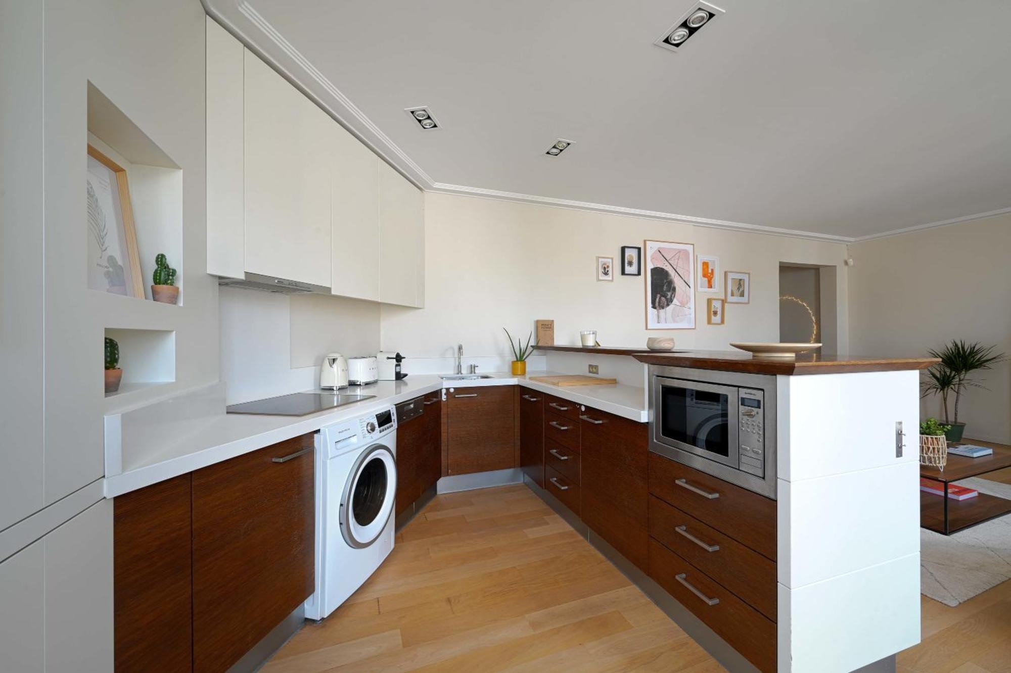 Magnifique Champs Elysees Apartment