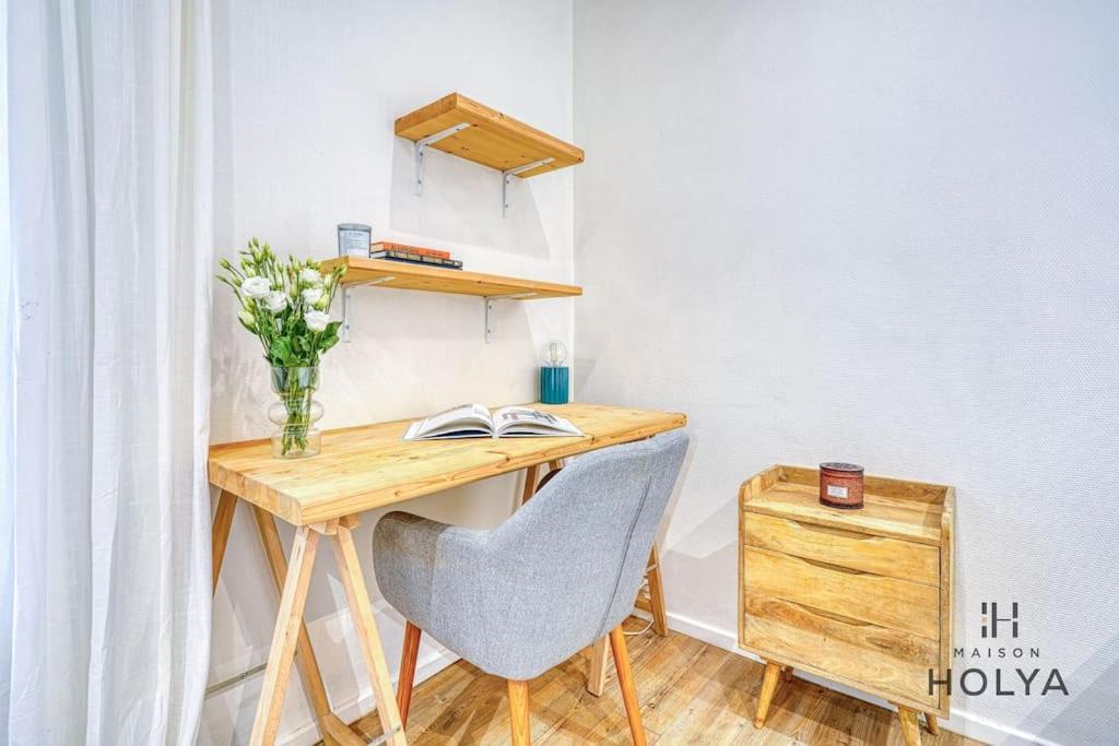 Le Studieux - A Oberkampf - 82B * Paris