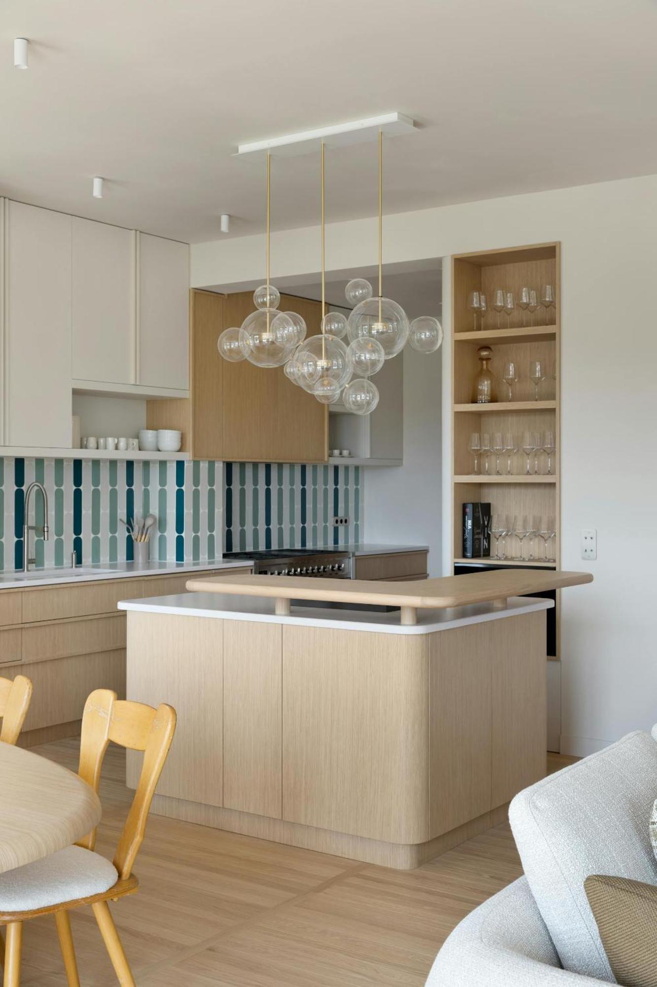 Luxury With Eiffel Tower View