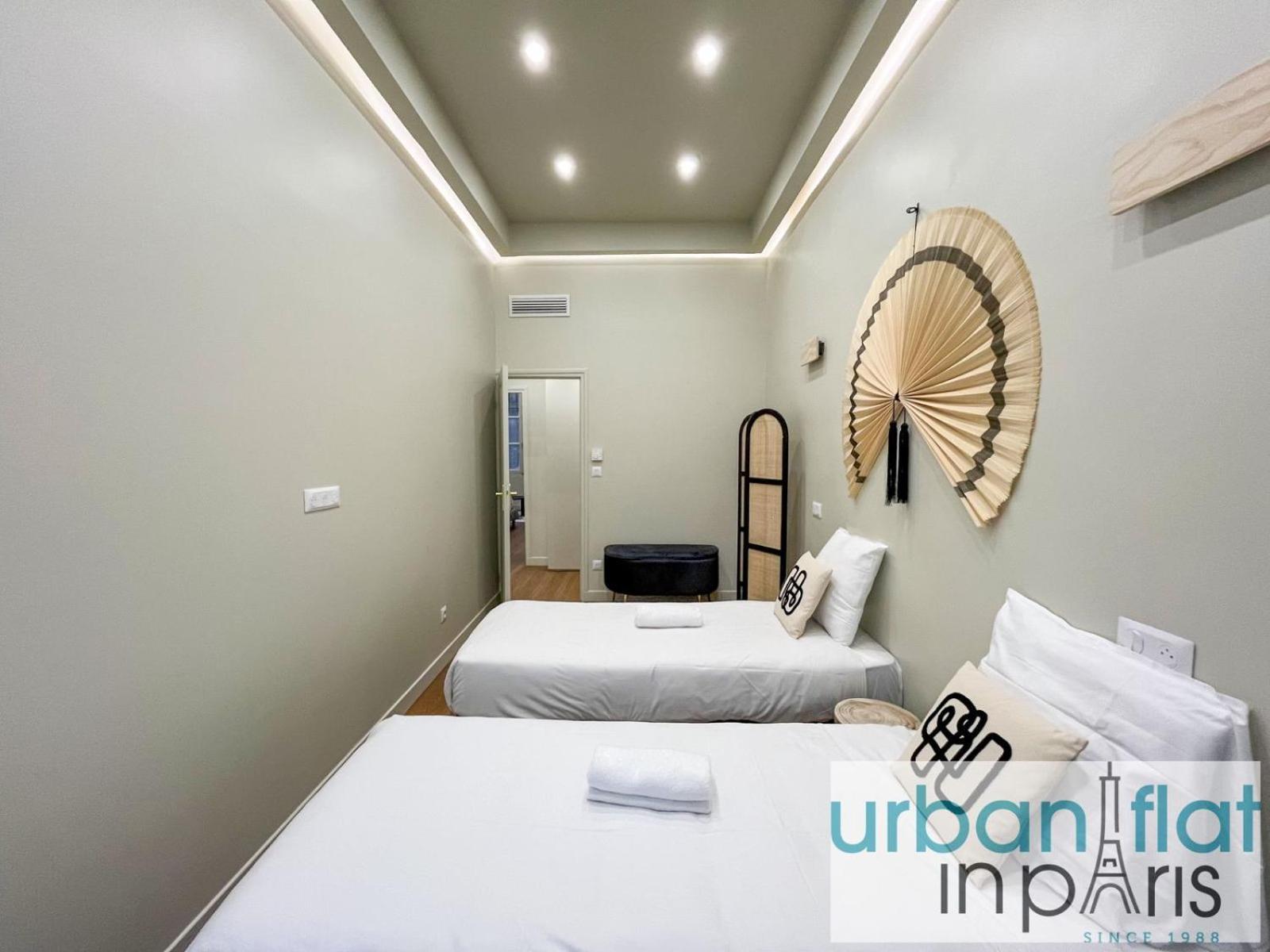 Apartment Urban Flat 188 - Stunning 4 Bedroom Flat In