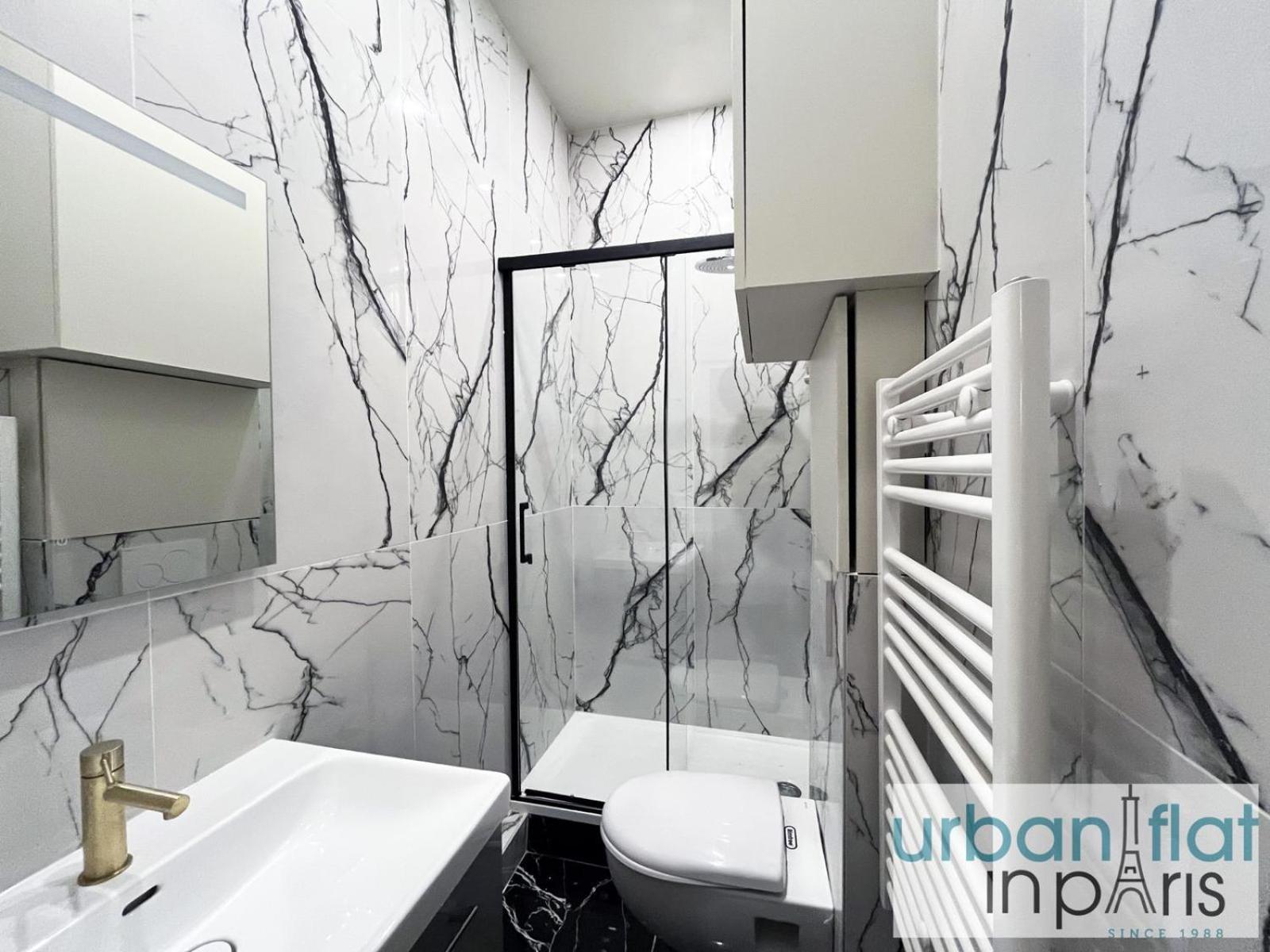 Apartment Urban Flat 188 - Stunning 4 Bedroom Flat In Paris