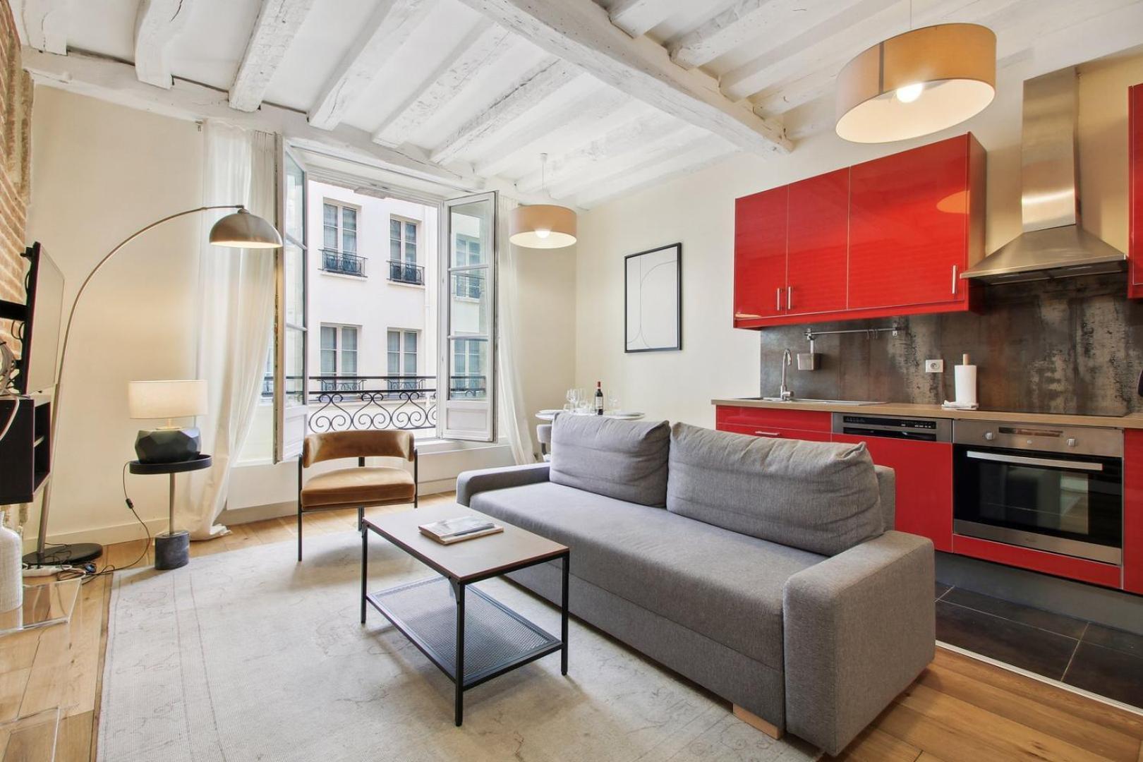 256 Rosiers - Superb In Paris. Paris