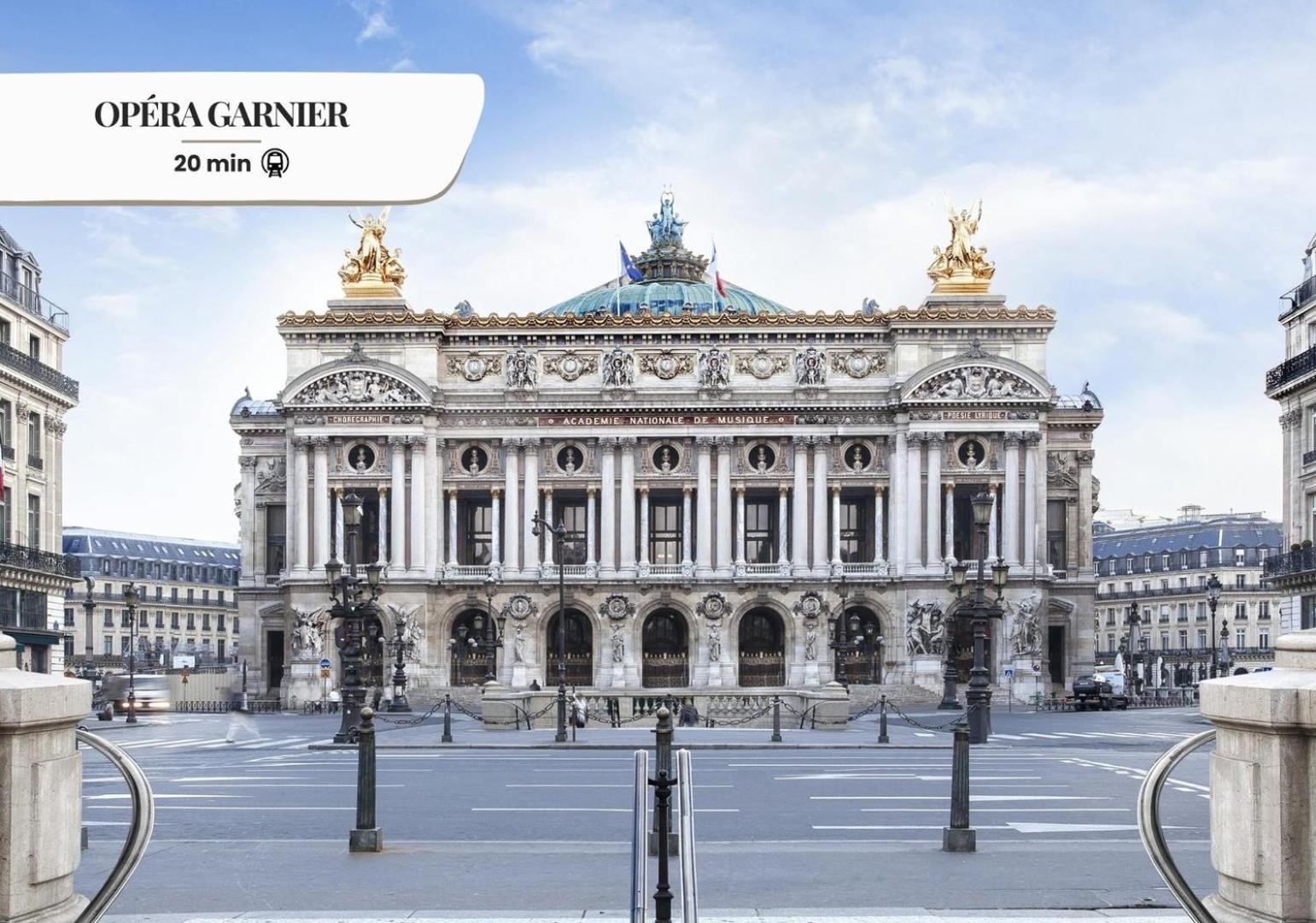 256 Rosiers - Superb In Paris. Paris