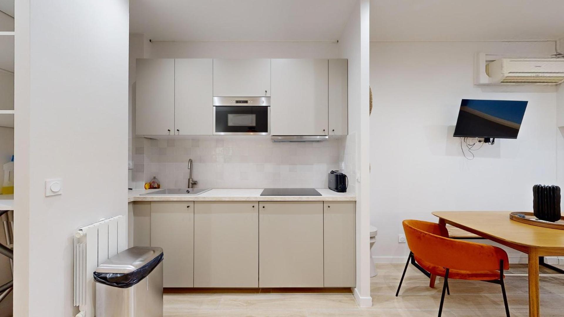 385 Princesse - Superbe A Appartement *