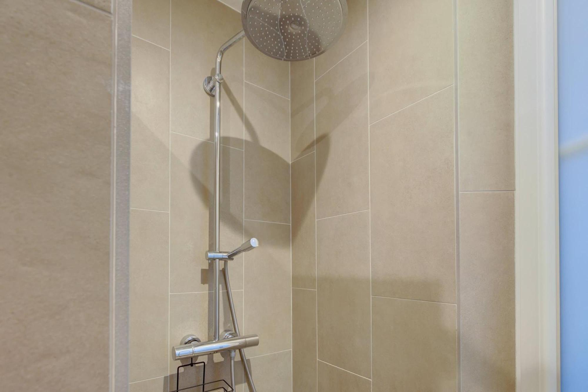 Arc De Triomphe & Theatre Marigny - 3br - Cityapartmentstay *