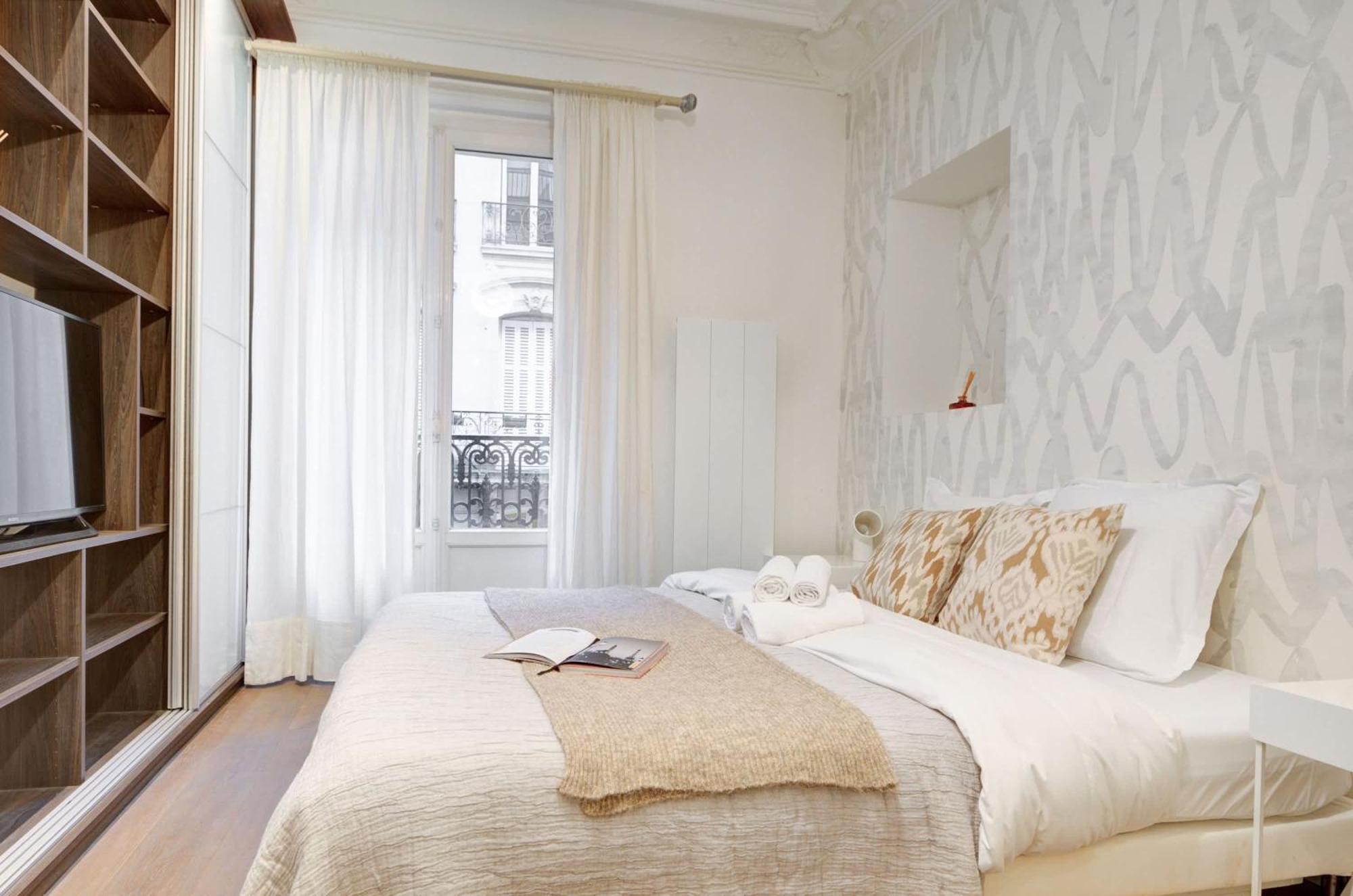 Apartment Arc De Triomphe & Theatre Marigny - 3br - Cityapartmentstay *
