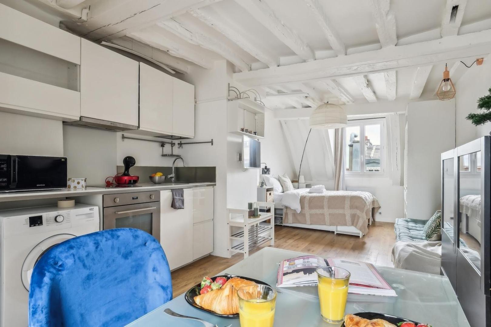 Bnbnook - Chic - Steps From Les Halles & The Louvre *