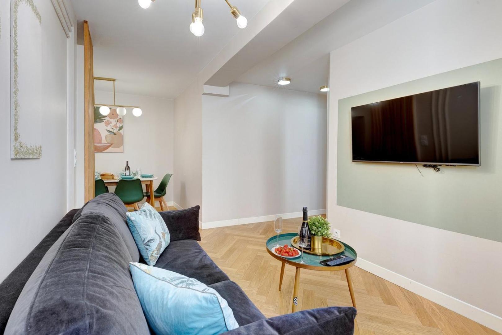 223 Rothschild - Superb In Paris