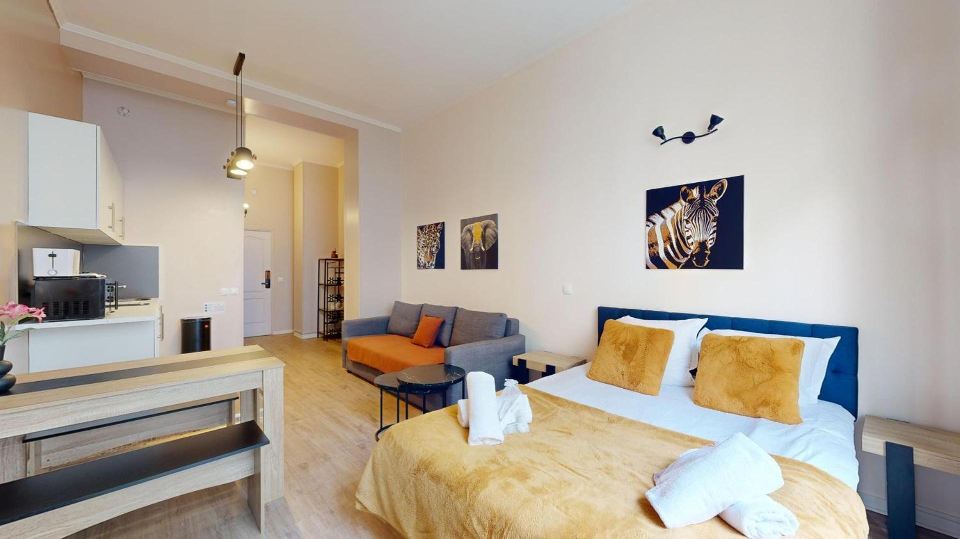 252 Majestic - Superbe A Appartement