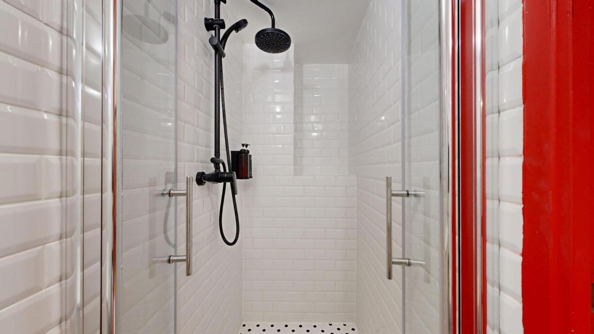 Apartment 229 Fantasyland - Superb *