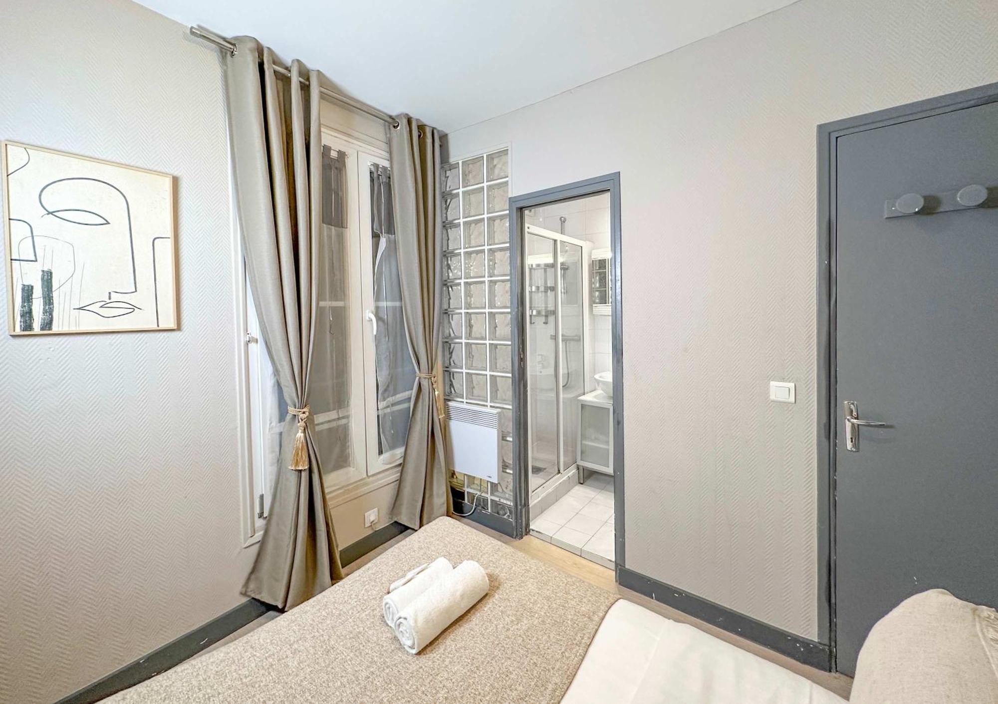 Apartment Best Deal In Paris
