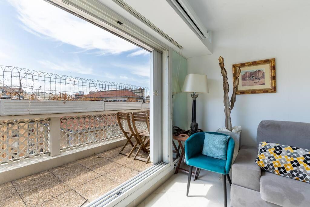 Vaugirard Lecourbe 2br Avec Balcon Apartment *
