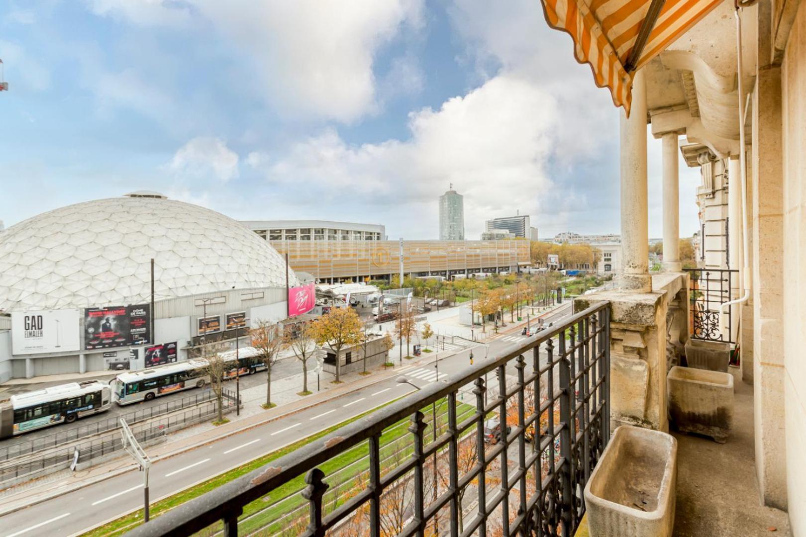 Porte Versailles 1bdr Apartment Paris