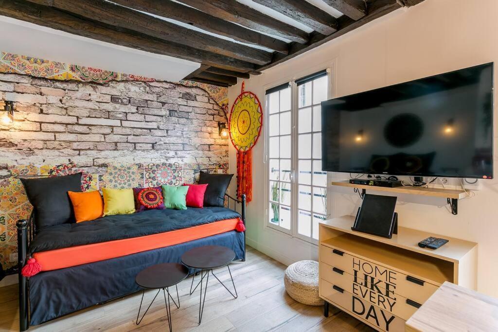 M1 - Magnificent In Le Marais's Heart Apartment Paris