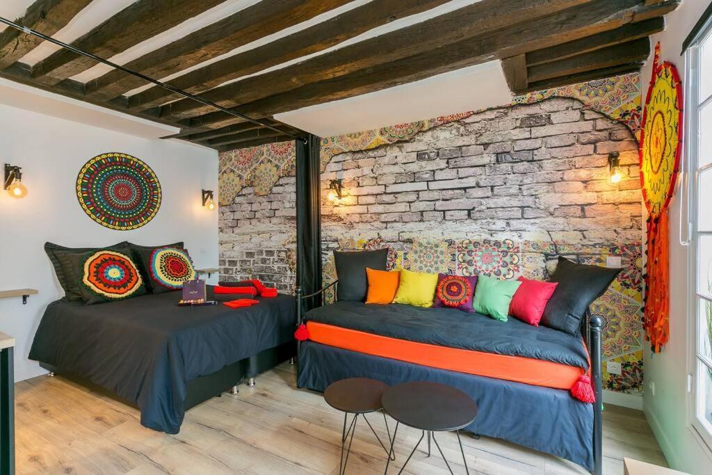 Apartment M1 - Magnificent In Le Marais's Heart Paris