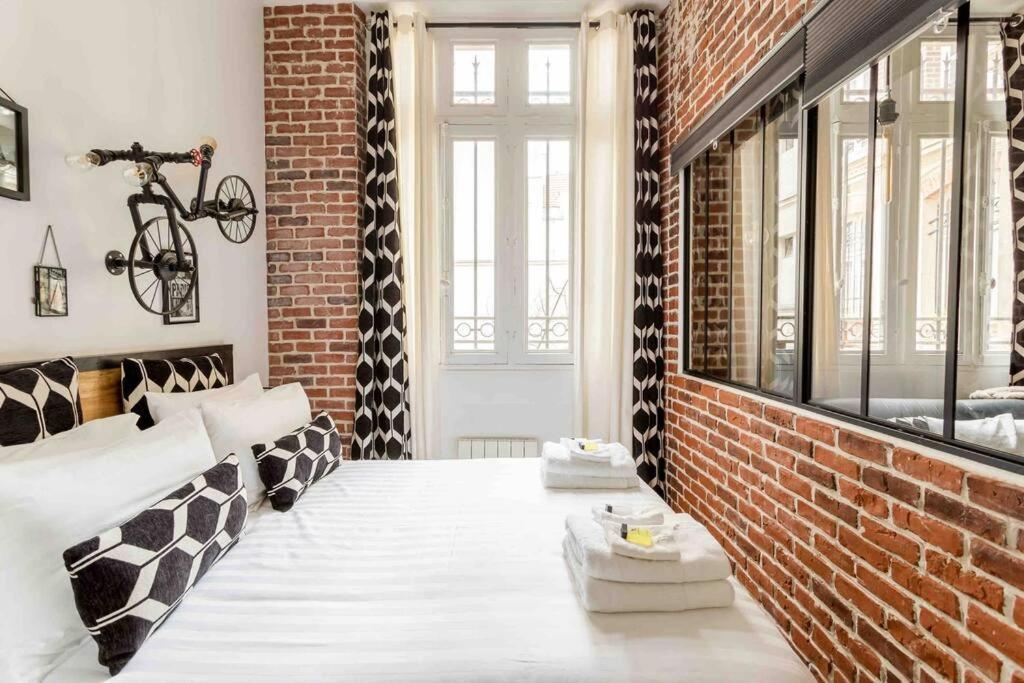 Apartment M2- Modern Loft In Le Marais, Bright And Comfortable Paris