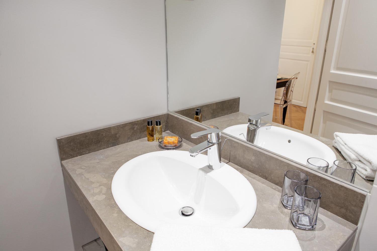 Apartment Blanc Manteau