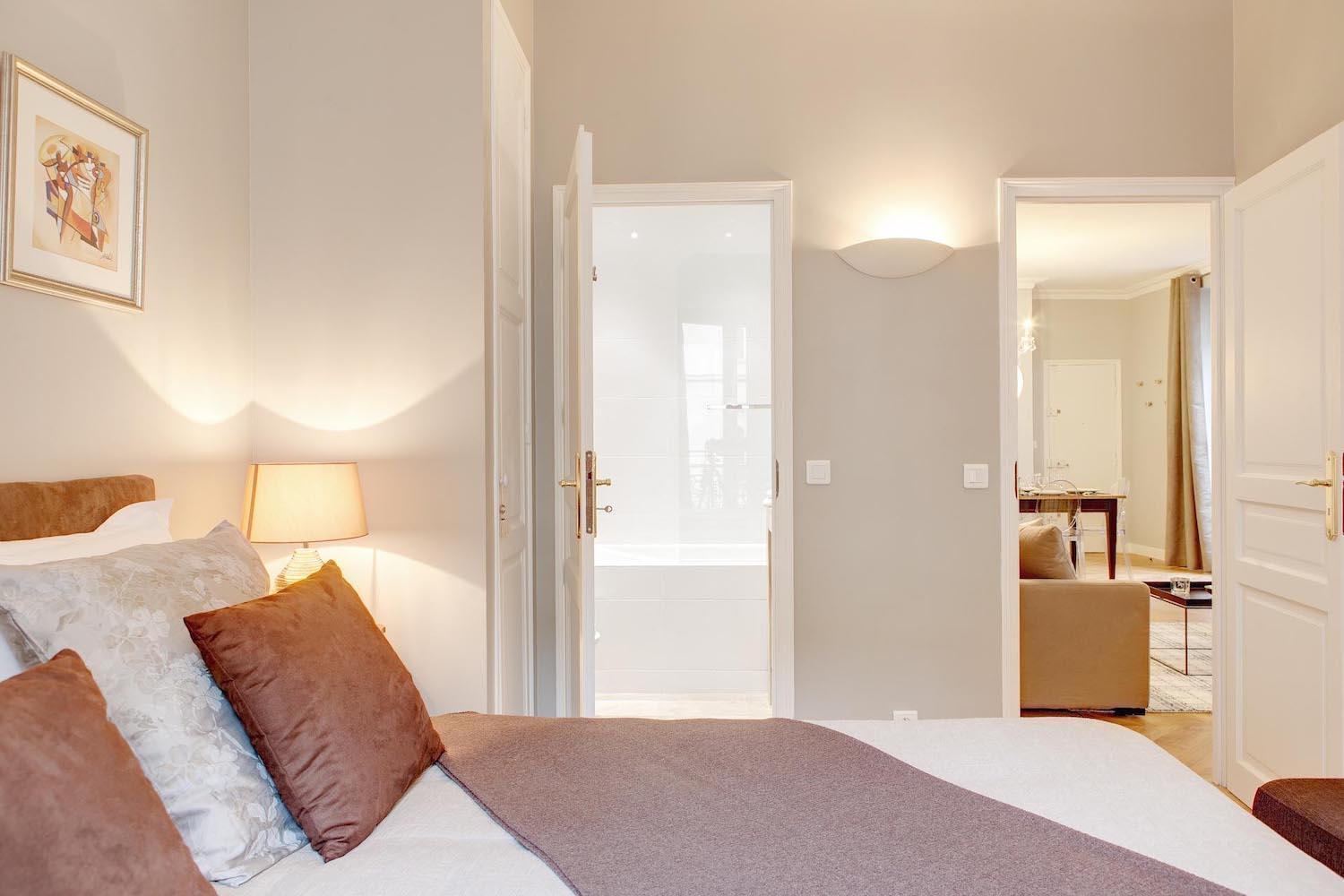 Blanc Manteau Apartment