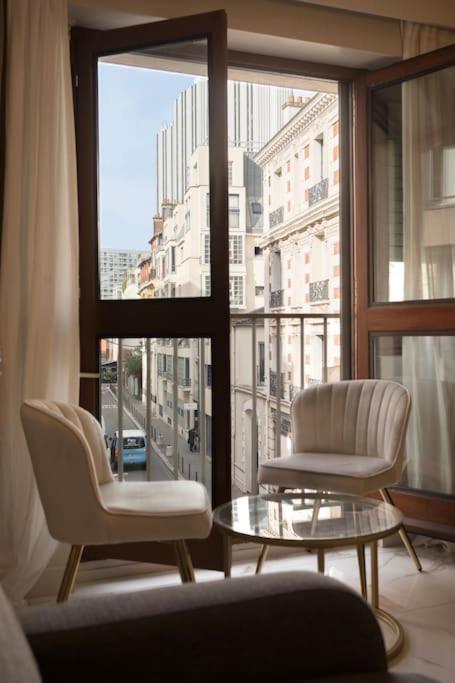 Neuf -montparnasse * Paris