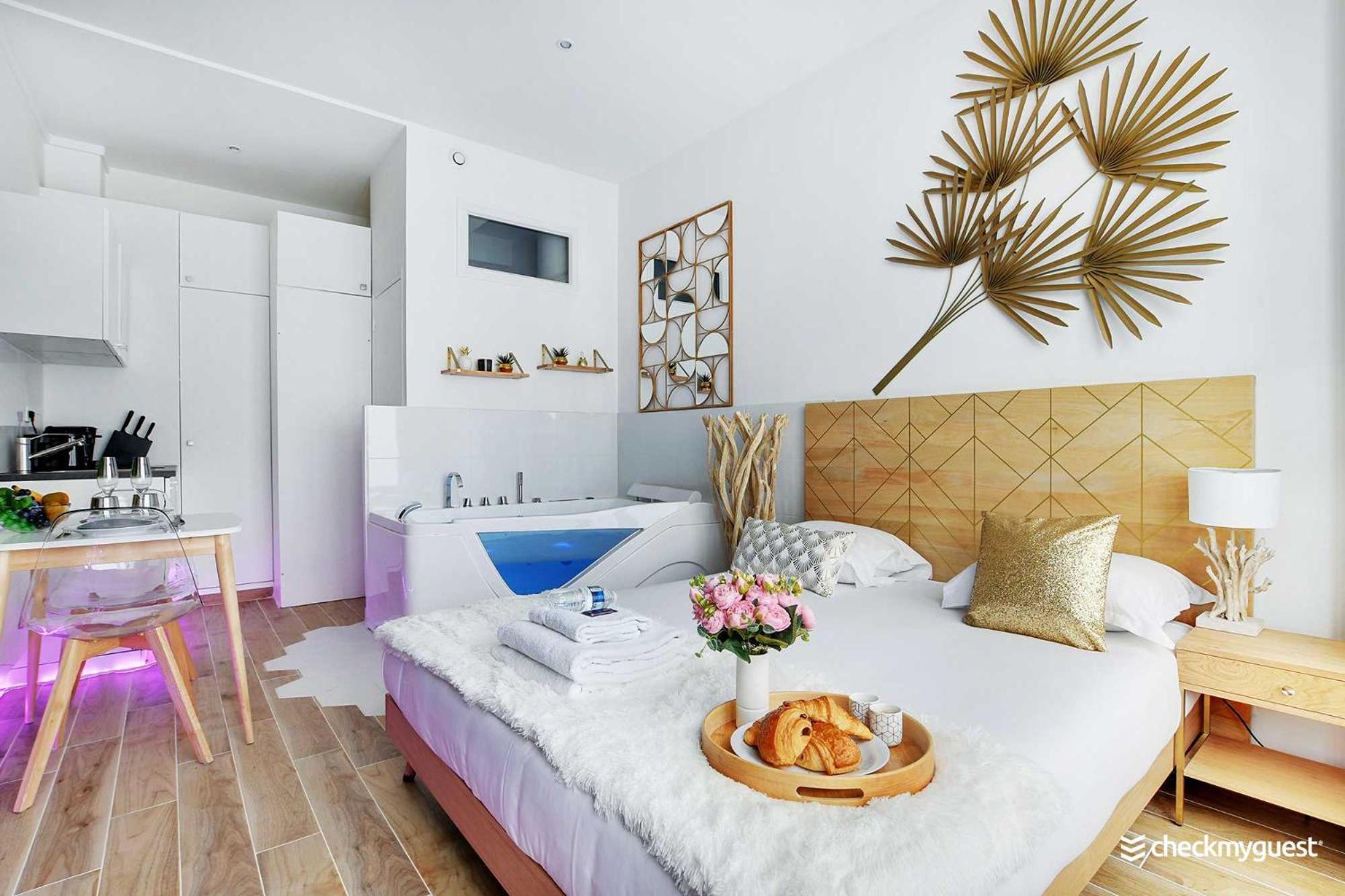 Lovely - 2p - Moulin Rouge Apartment *