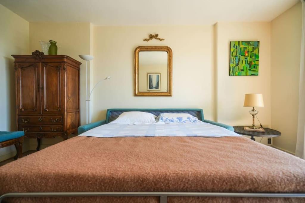 Beautifully Designed 1br With King Size Bed Apartment *