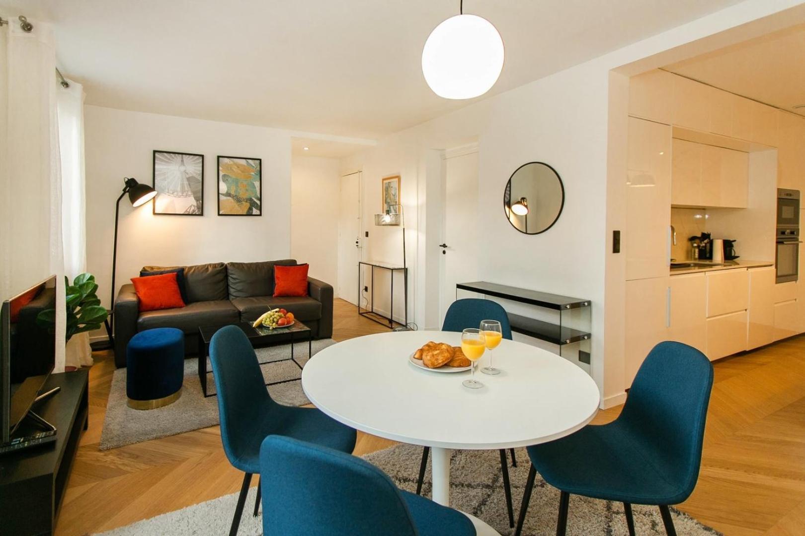 Bnbnook - 2br - Walk To Champs-elysees Apartment Paris