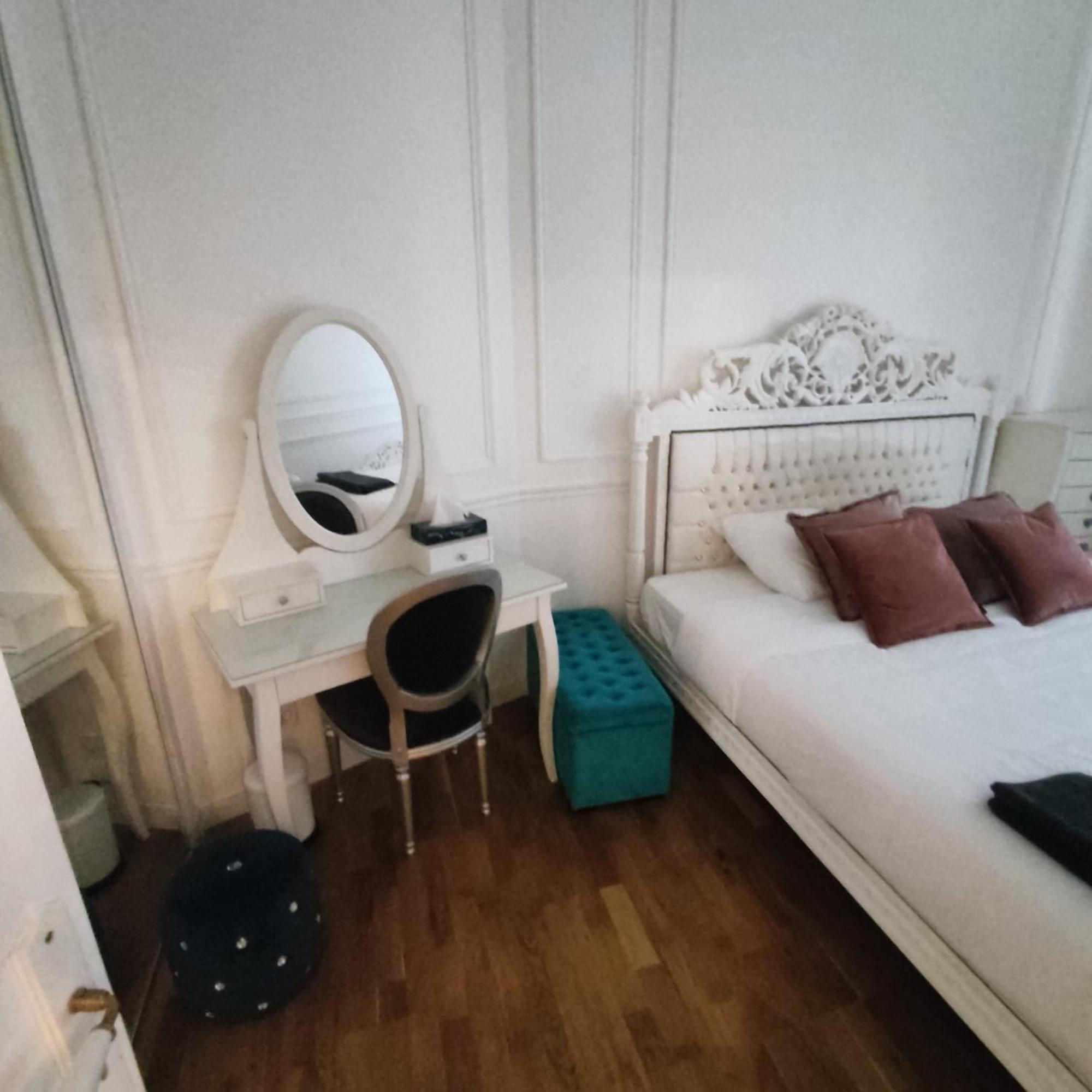 Cosy Flat 8e Champs-elysees Apartment *
