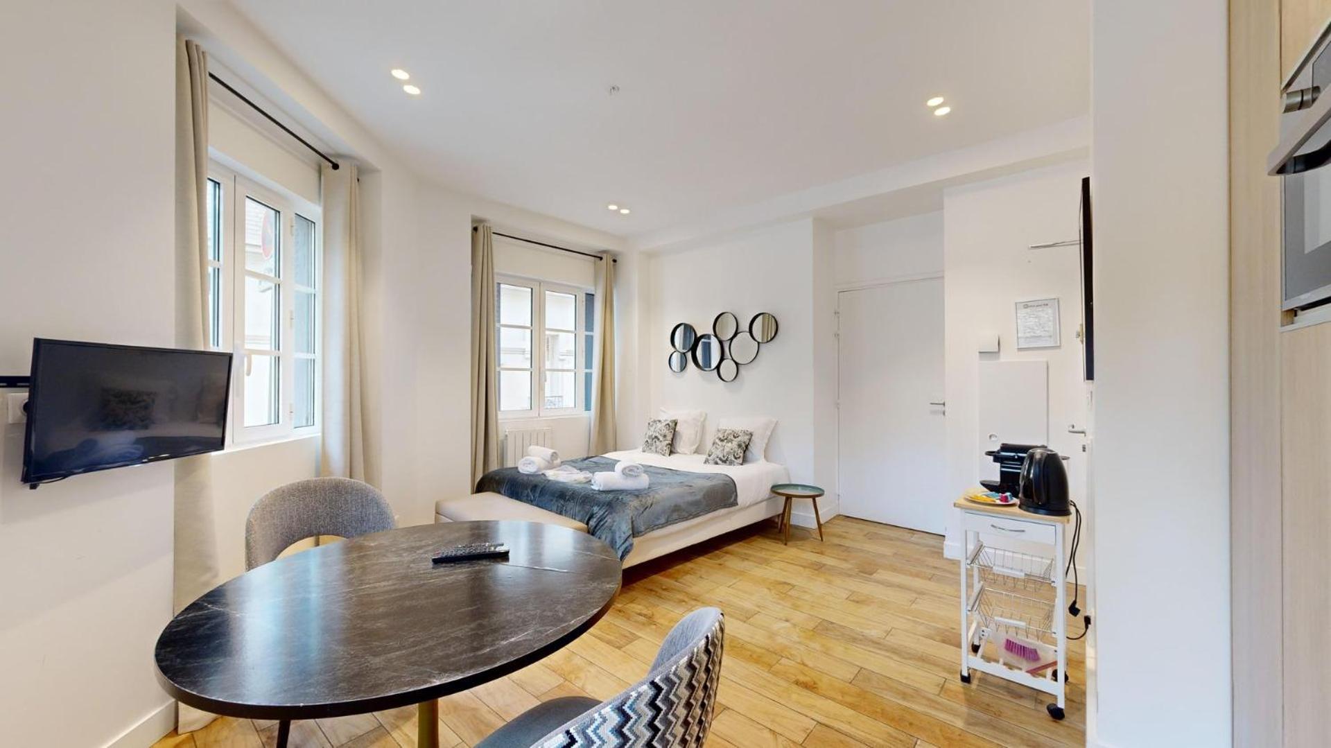 151 Jean Yves - Superbe A Apartment Paris