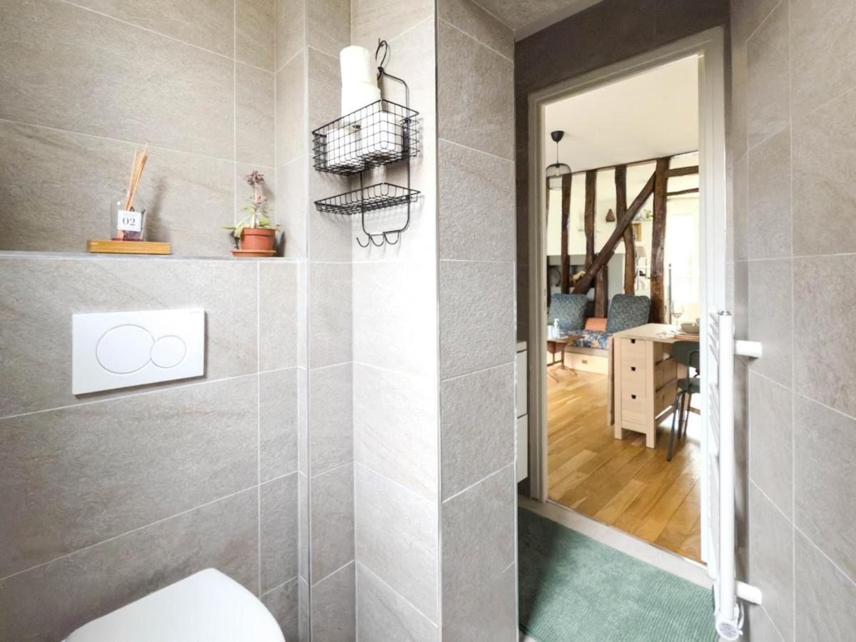 Cosy Au Coeur Du Village Ramey Montmartre Metro 12 Apartment Paris