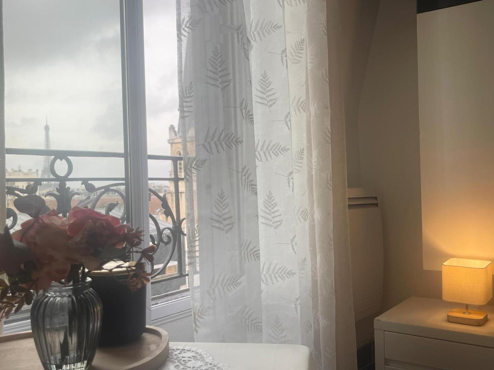 Appartement Superbe Studio Vue Tour Eiffel 15