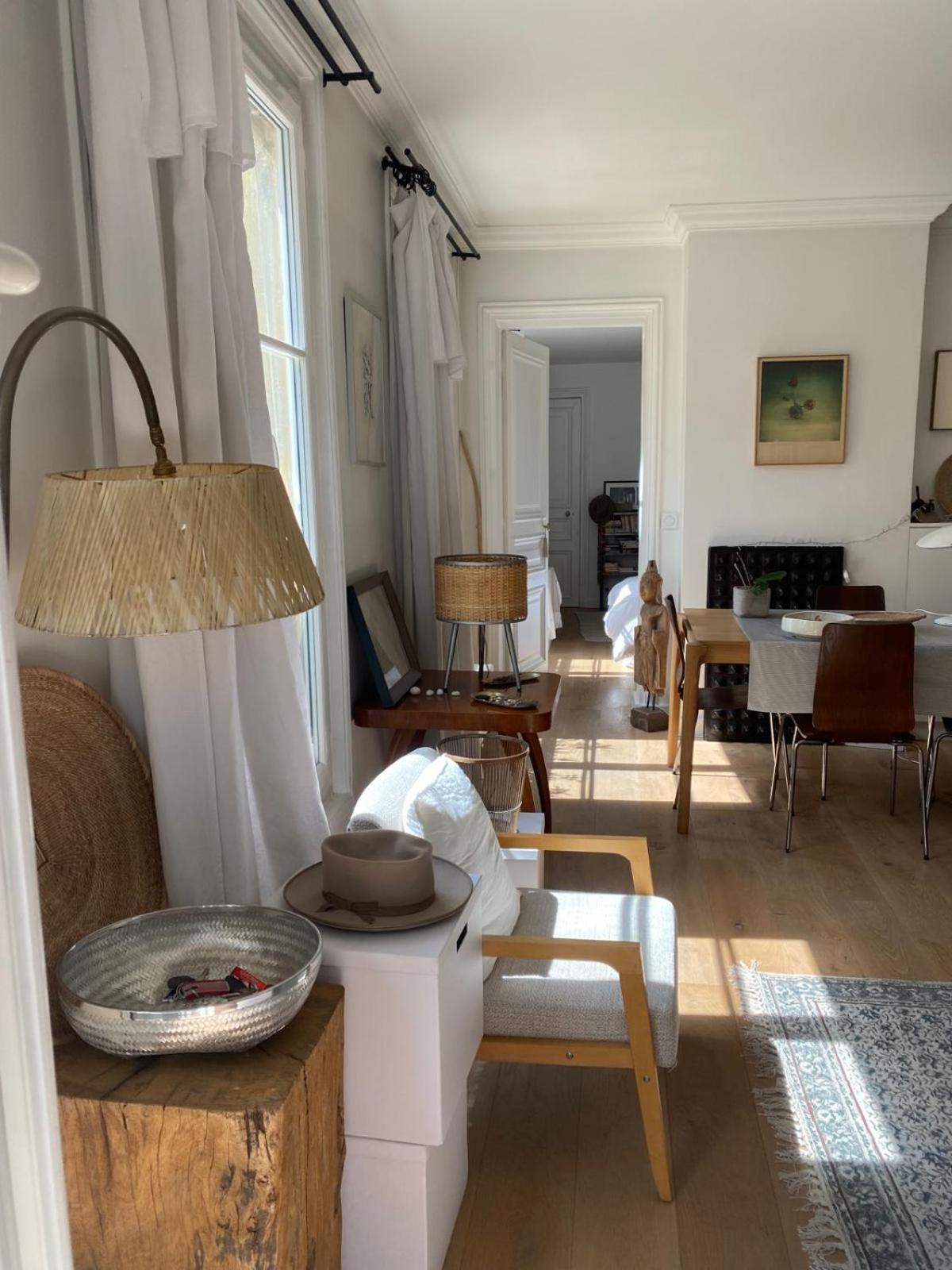 Apartment A Deux Pas Du Canal Saint Martin Paris