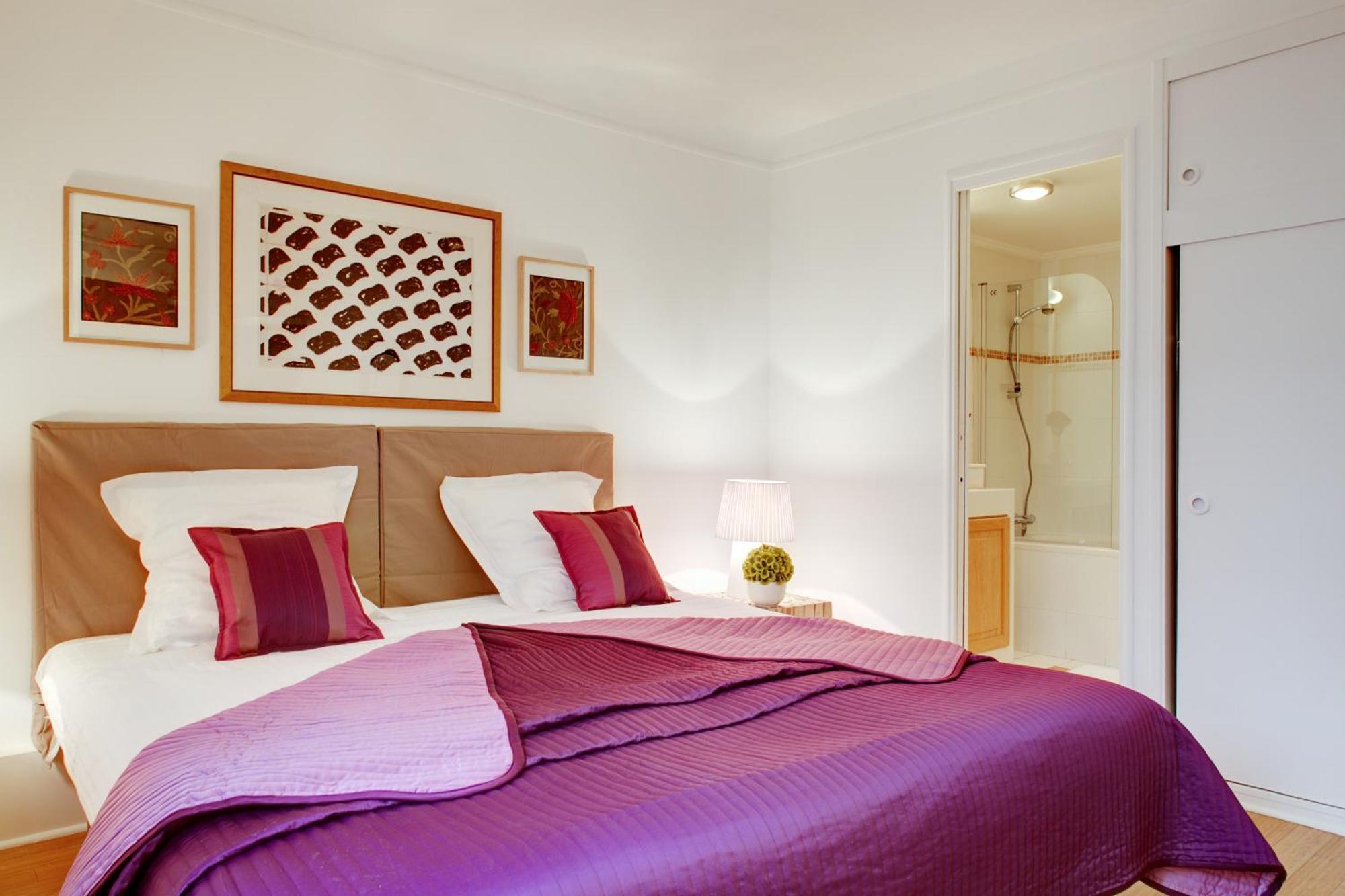 Apartment St Germain Mazarine Paris